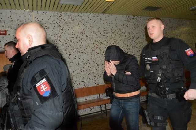 Российская мафия взялась выбивать деньги из украинских заробитчан