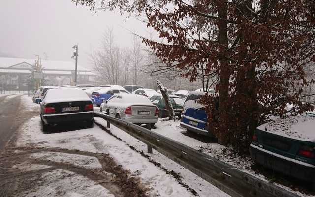 «Создали «кормушку» для одной фирмы»: как происходит растаможивание «блях»