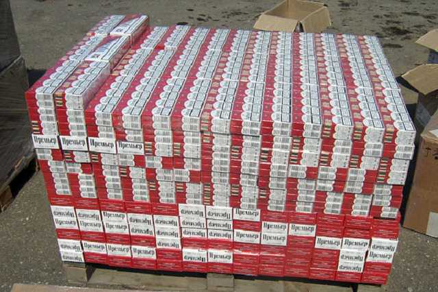 В Северодонецке офицер СБУ помогал контрабандисту сигарет из «ЛНР»