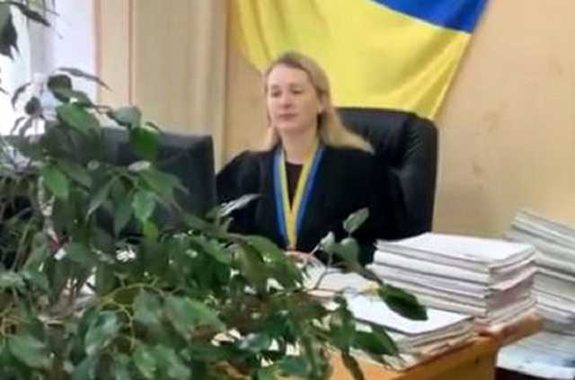 Суддю Солом’янського суду Владлену Лазаренко відсторонили від посади