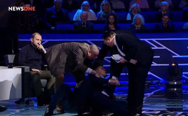 ГБР открыло дело против нардепа Мосийчука за нападение с тростью на политолога Семченко