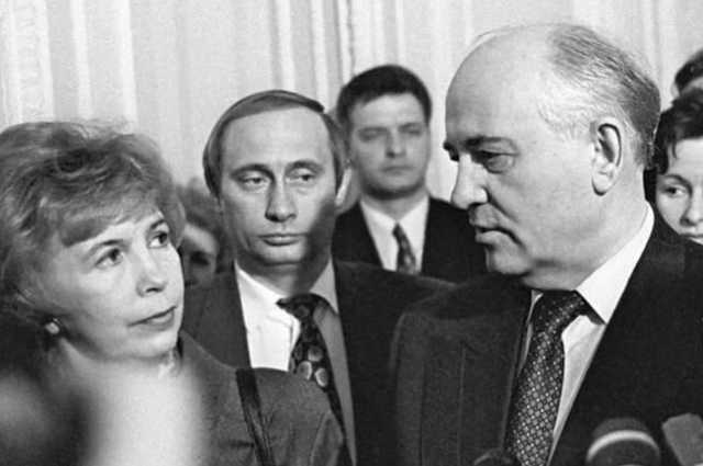 ’’Вырастил шавку’’: россиян разозлил снимок Путина с Горбачевым