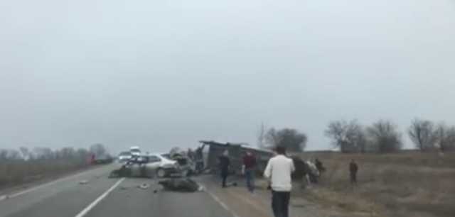 На трассе Одесса-Рени в ДТП попала маршрутка: есть погибшие