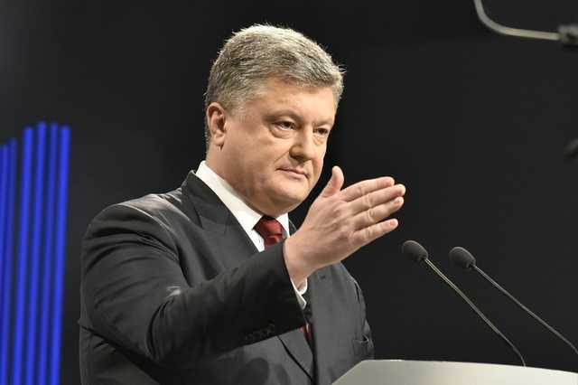 Порошенко озвучил срок вступления Украины в НАТО