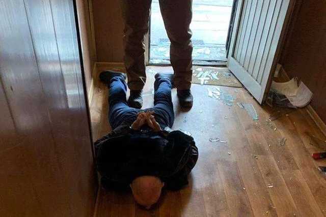 Начальника відділення столичної поліції затримали на хабарі у $15 тис