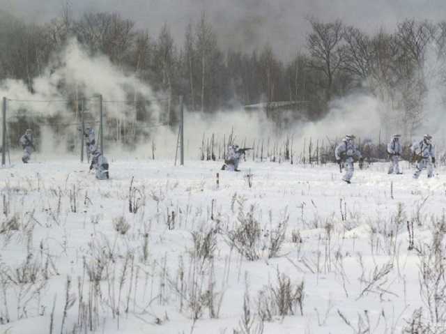 На Донбассе ранен украинский военный