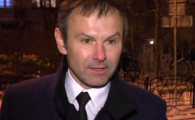 Вакарчук отреагировал на отстранение Супрун