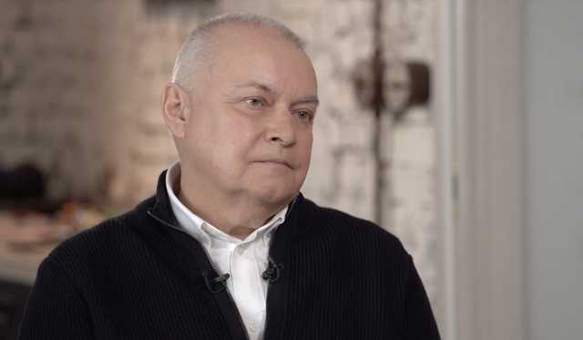 Киселев попросил ведущего снять штаны, отказавшись отвечать на вопрос про свою пенсию