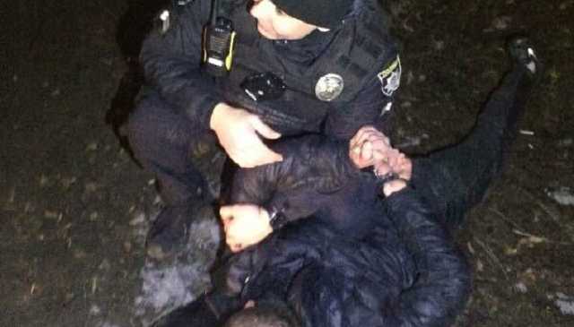 В Ровно молодой парень избил полицейского