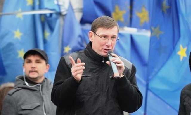 Луценко засчитал к Небесной сотни погибших на Майдане силовиков