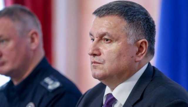 Михаил Подоляк: “Распутье Авакова”