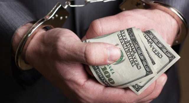 На Винничине на взятке погорела чиновница миграционной службы