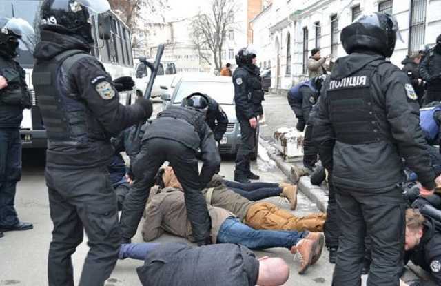 В стране назревает война ведомств