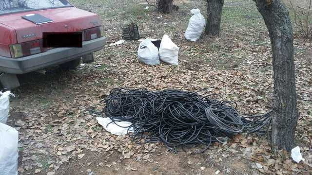 В Запоріжжі співробітники СБУ серед біля дня крали кабель