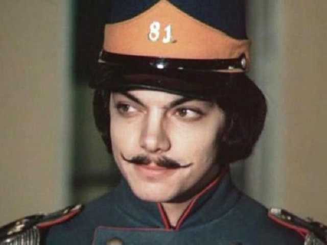 Умер известный советский певец и актер