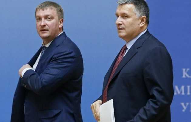 Патрульная полиция купила у экс-партнера Петренко авто Mitsubishi Pajero за 1,3 млн грн