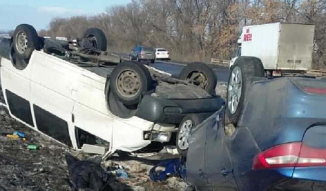 В масштабном ДТП под Харьковом погибла женщина, помогавшая вытолкать авто из заноса