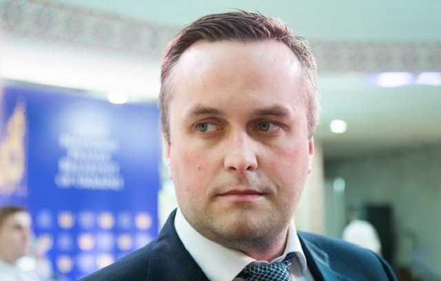 В январе зарплата Холодницкого уменьшилась вдвое – до 181 тыс. грн