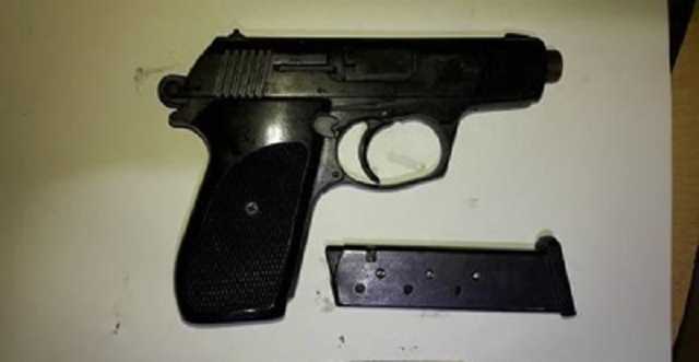 В Днепре двое мужчин подстрелили с балкона прохожего