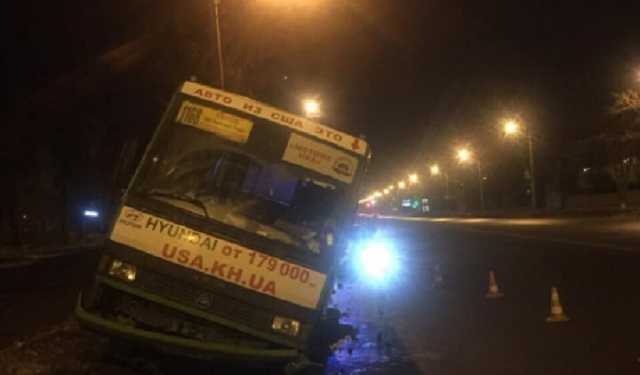 Потерял сознание за рулем: в Харькове произошло ЧП во время движения автобуса