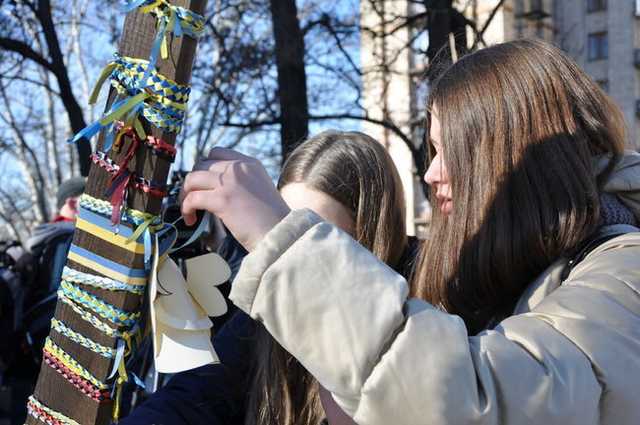 В Киеве со слезами вспоминали Героев Небесной сотни