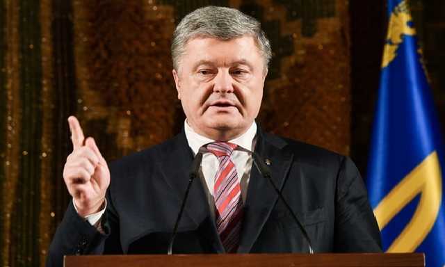 Порошенко рассказал, как 5 лет назад у него на глазах расстреливали майдановцев