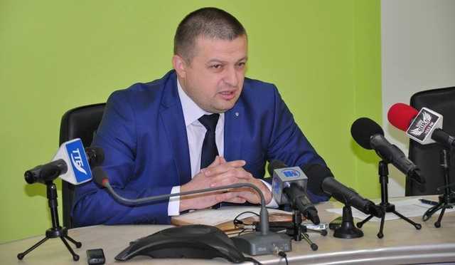 На фото начальник УМВД Тернопольской области А. Богомол