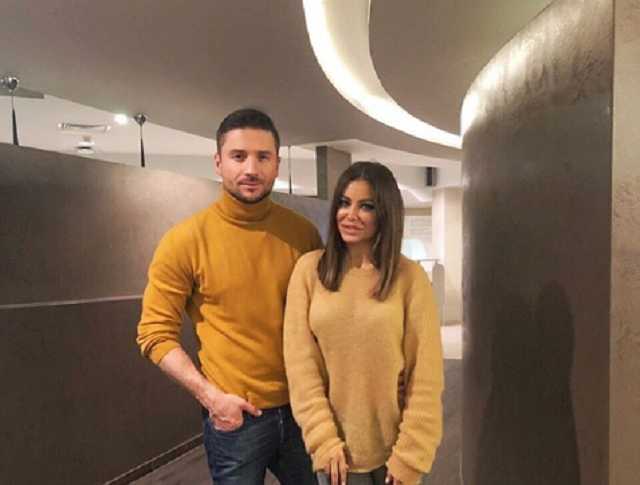 Лорак заподозрили в романе с известным певцом