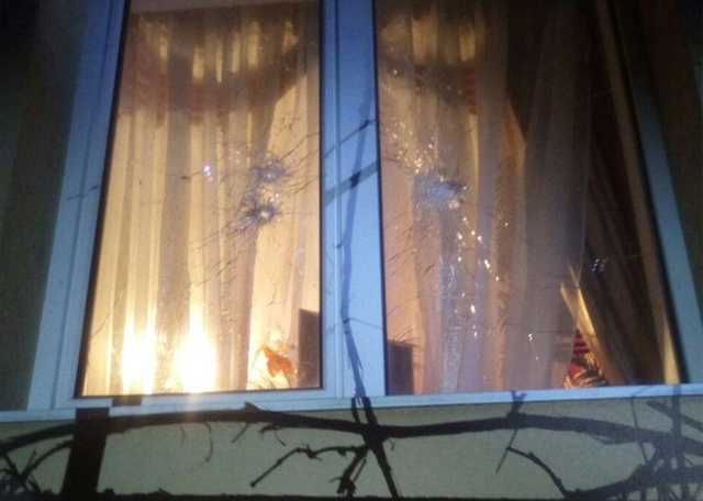 В Ровно расстреляли дом судьи: появились фото с места преступления