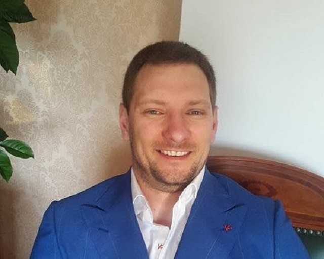 Подельника Гладковского Рогозу украшают свастика, коловрат и Один