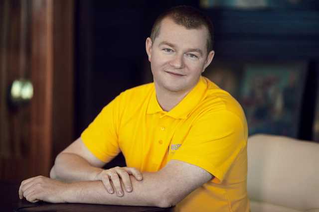 Західні ЗМІ розкрили всю підноготну «фейкового Маска» та секс-афериста Макса Полякова: подробиці