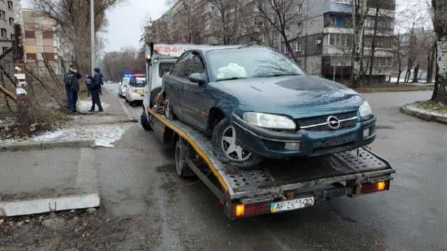 В Запорожье пьяный водитель пытался сбежать от патрульных и попал в ДТП