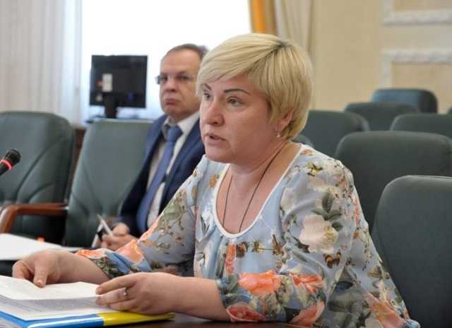 Судья, отбиравшая права у автомайдановцев, вернется на работу