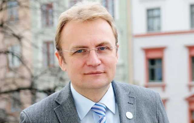 Мэр Львова Садовый снялся с выборов