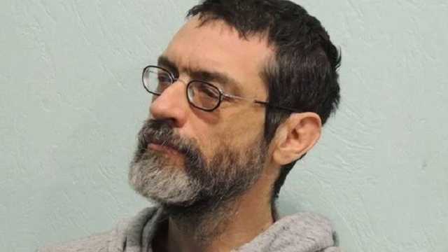 Из Омска в Украину бежал правозащитник