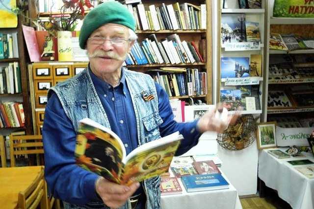 Зарезал жену и сына: убийцей из Москвы оказался сын украинского писателя