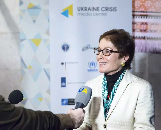 Посол США призвала немедленно уволить Холодницкого