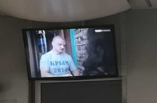 Проводники «Укрзализныци» показывают пассажирам пропагандистские сериалы РФ