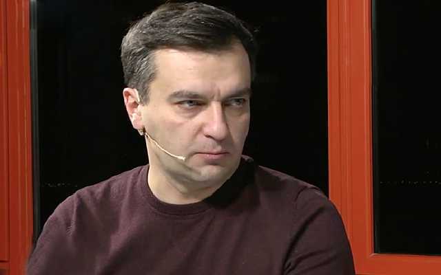 Кандидат в президенты Гнап подал в ЦИК заявление о снятии с выборов