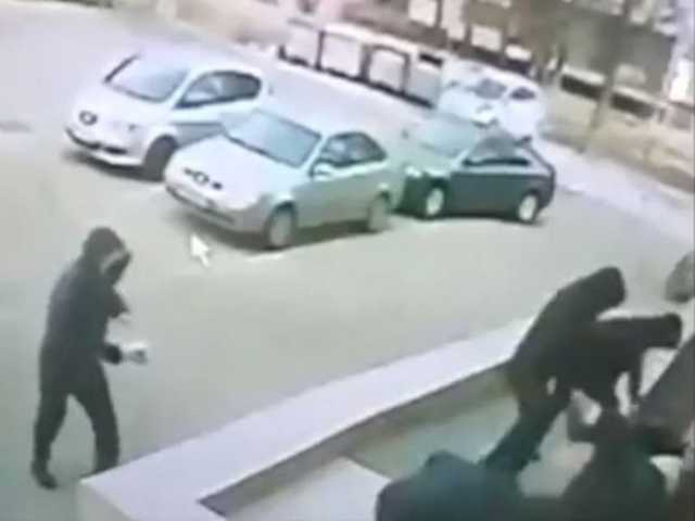 В Запорожье неизвестные избили молотками 46-летнего мужчину