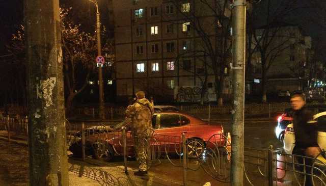 В Киеве на бульваре Перова автомобиль сбил женщину