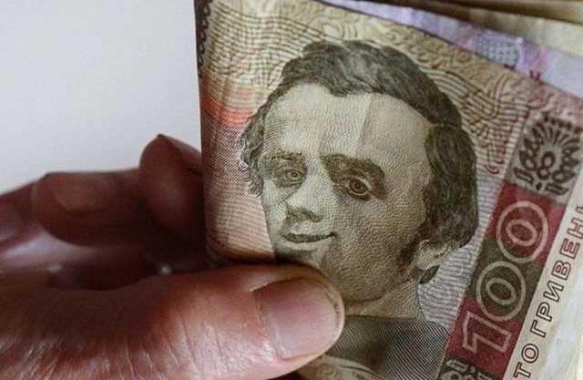 Гривна прервала рост и начала быстрое падение