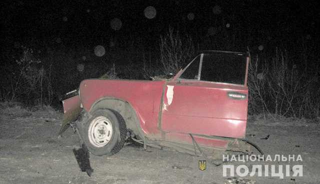 Машину разорвало на части: полиция показала фото жуткого смертельного ДТП под Полтавой