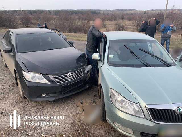 Полтавские полицейские за взятку согласились уничтожить улики