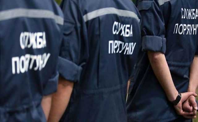 В Киеве спасатели достали из озера тело 16-летней девушки