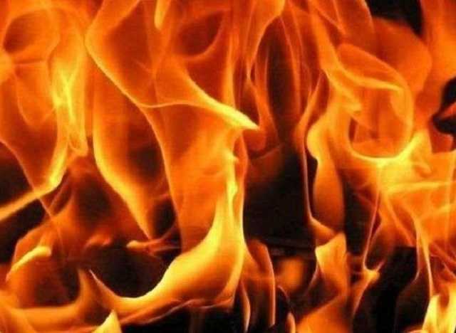 В Киеве сожгли магазин Roshen на Оболони