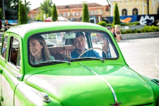 Автопарк Зеленского: стало известно, каким машинам отдает предпочтение кандидат в президенты