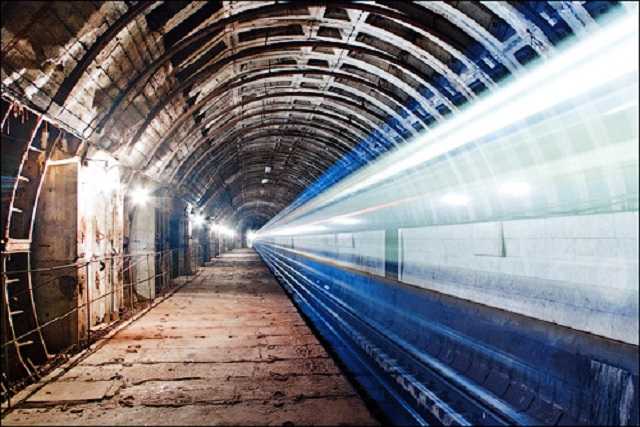 Метро на Виноградарь и Троещину в Киеве: Кличко назвал Порошенко дату появления