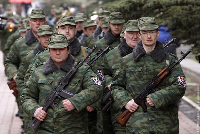 Правоохоронці шукають 28 “самооборонівців” за злочинства в Криму