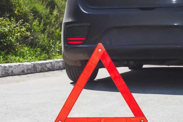 Под Одессой в колесо Toyota попала палка: машина перевернулась четыре раза